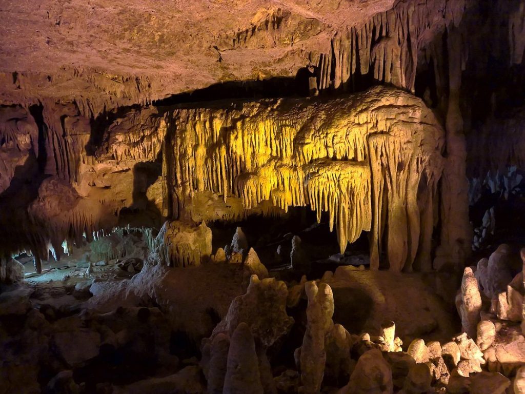 Cuevas de Castellana por dentro